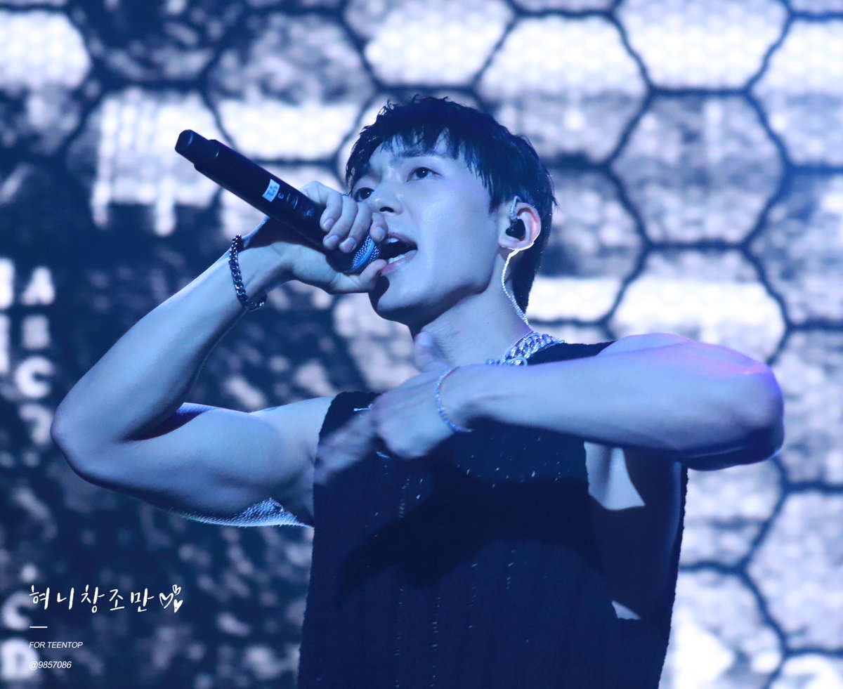 9857086cjh's tweet photo. 진짜 #OMG 오마이갓 🫢
230716 #TEENTOP #틴탑 #2023TEENTOPWEGONNAROCKITDROPITTOPITHEYDONTSTOPITPOPITLIVE 
#창조 #틴탑창조 https://t.co/ApAFqSiS1g