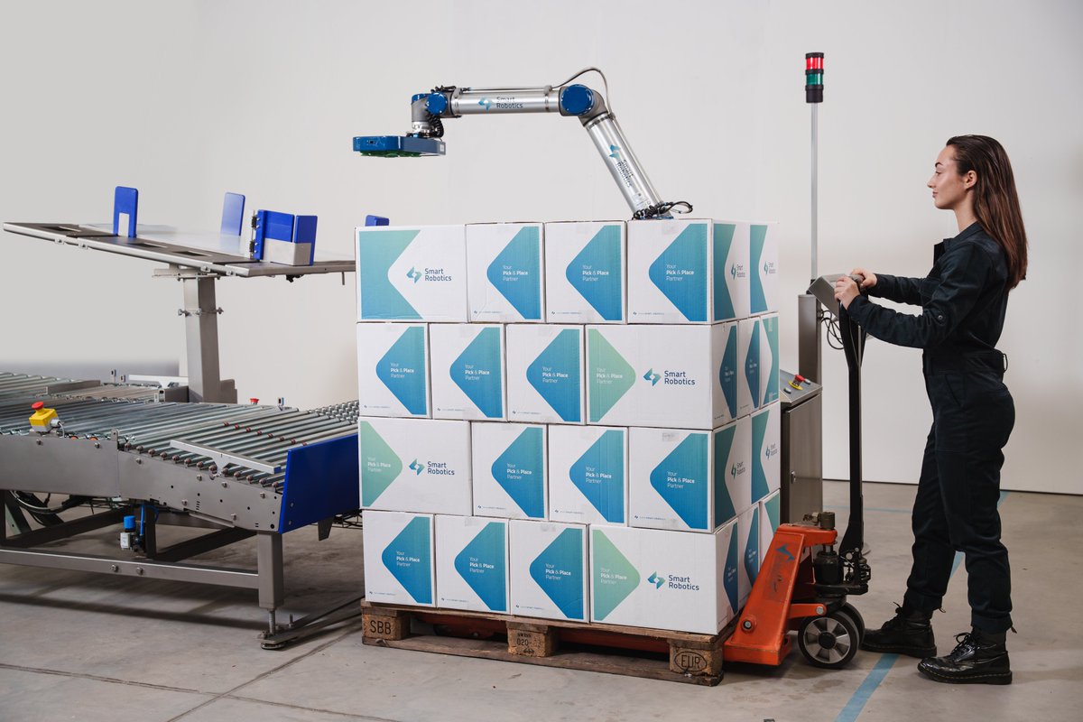 SmartRoboticsNL's tweet image. We are thrilled to announce our partnership with LPC, the leading recruiter & deployer of international flex workers. This aims to provide workers & smart robotic solutions to optimize production power across logistics & food production companies. smart-robotics.io/news/providing…