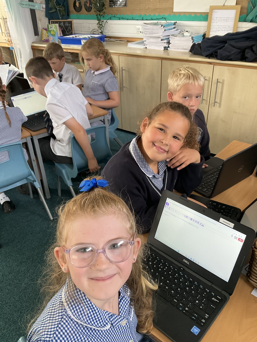 FPS_Computing's tweet image. Year Two have made notes about digital footprints. 1/2