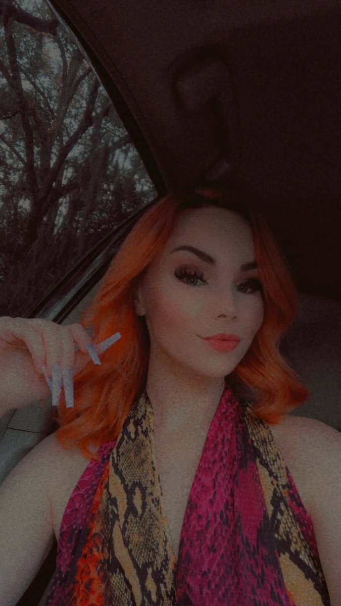 GoddessCoraBea's tweet photo. Send me $300 for my nails 💅 
CA @ shamelesssly 

You’re new addiction 🌶️#sendmemoney #paypiggie #paypig #humanatm #findommebrat #findomgoddess #FindomBrat #findom #feetpicsforsales #casha https://t.co/vyll11E7b3