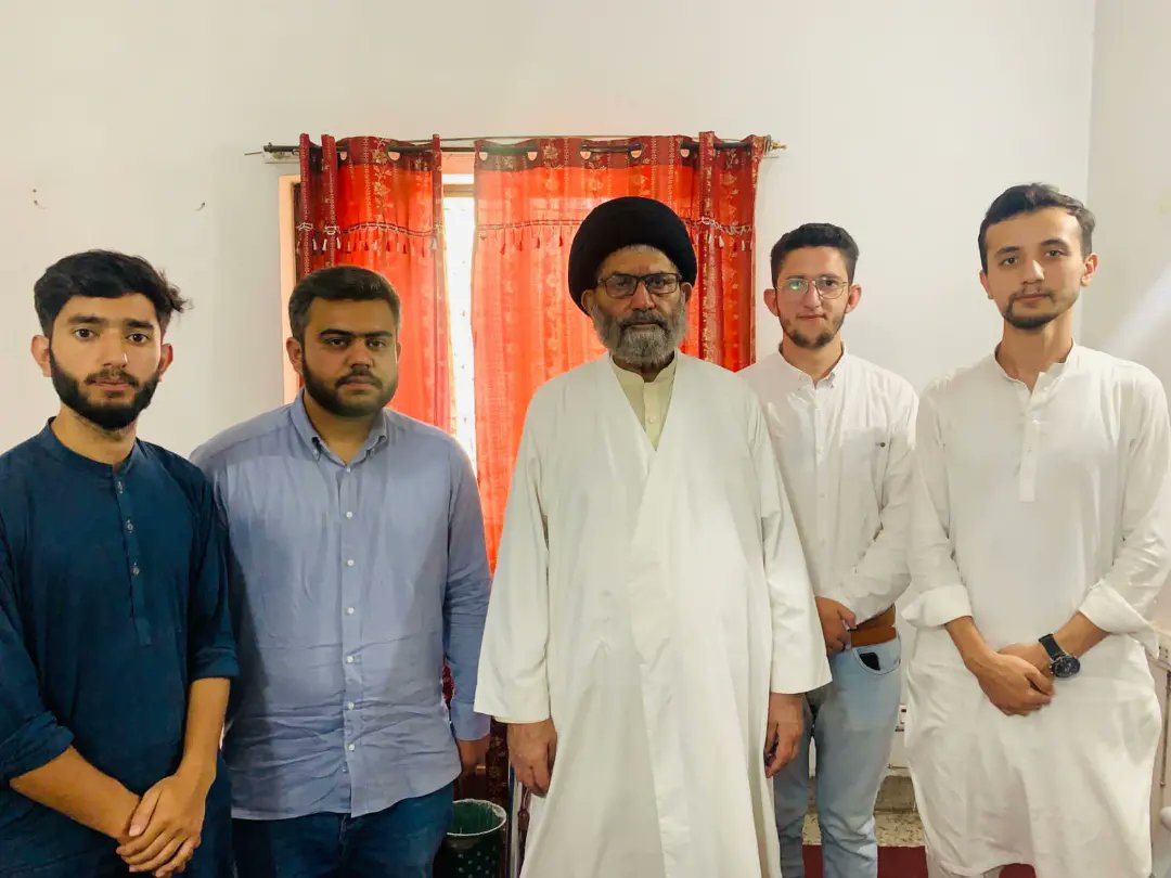 JSOGilgit's tweet photo. راولپنڈی:
صوبائی آرگنائزرگلگت بلتستان بردارحسین رضا کا گلگت ڈویژن کے وفد کے ہمراہ قائد ملت جعفریہ پاکستان علامہ سید ساجد علی نقوی کے ساتھ ملاقات اور اہم امور پر گفتگو اور رہنمائی لی۔
#qmjpak
#jsoglt https://t.co/YevhyDIIpB