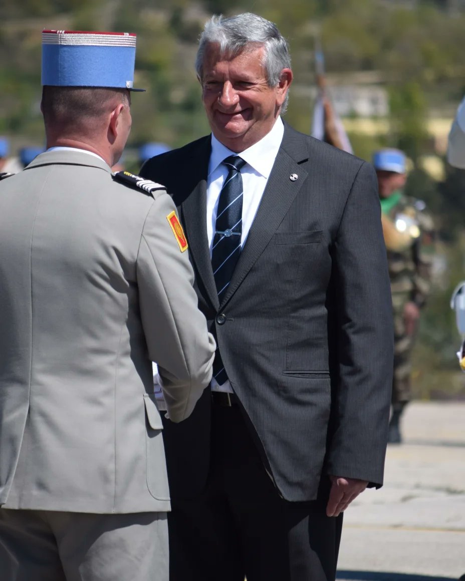 1RCA_canjuers's tweet image. Le #1erRCA a la tristesse de vous faire part du décès du lieutenant de la réserve citoyenne Pierre GABELOTAUD, survenu ce samedi 15 juillet. Nous perdons un ami, engagé pour le rayonnement des valeurs de l'armée de Terre depuis de nombreuses années.