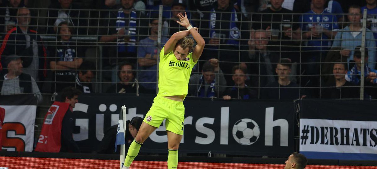 Dieser Mann kommt von einem 3. Liga Verein, macht Ronaldo Jubel im Relegationsspiel, ist sich einig mit einem Bundesligaverein, denkt dann aber von sich selbst er sei CL ready, sagt dem FC ab nur um dann von Union komplett hochgenommen zu werden. Karma existiert wirklich.