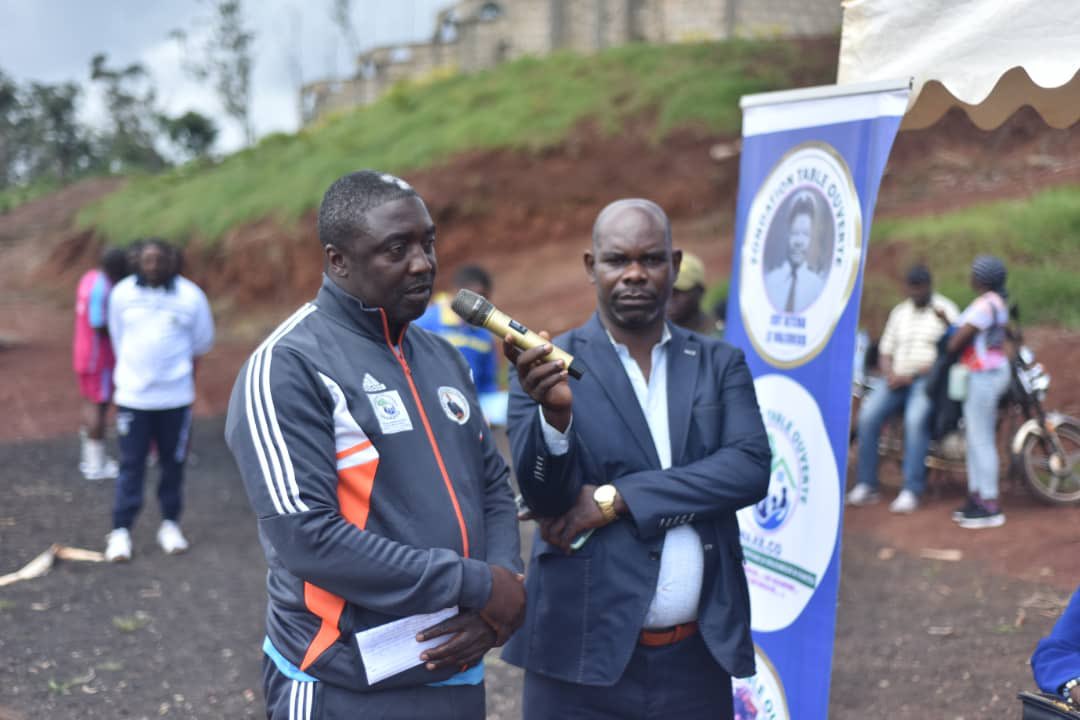 CKetchaCourtes's tweet photo. C’est avec beaucoup de fierté que nous avons inauguré le terrain multisports (Payong) à BAHOUOC. Ce ouvrage qui entre dans le grand projet de construction du Complexe Payong, permet aux populations de BAHOUOC de pratiquer du Basket-ball,  le volley ou encore le tennis https://t.co/H1vjHa2CsI