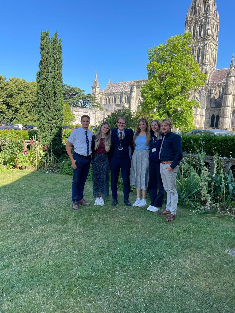 JakeReynoldsB's tweet photo. With the end of Evensong comes the end of my first year running a Boarding House. It has certainly had its challenges with incredible highs, lows and everything in the middle. I couldn’t have done it without the amazing team! https://t.co/97xU7cVH2k