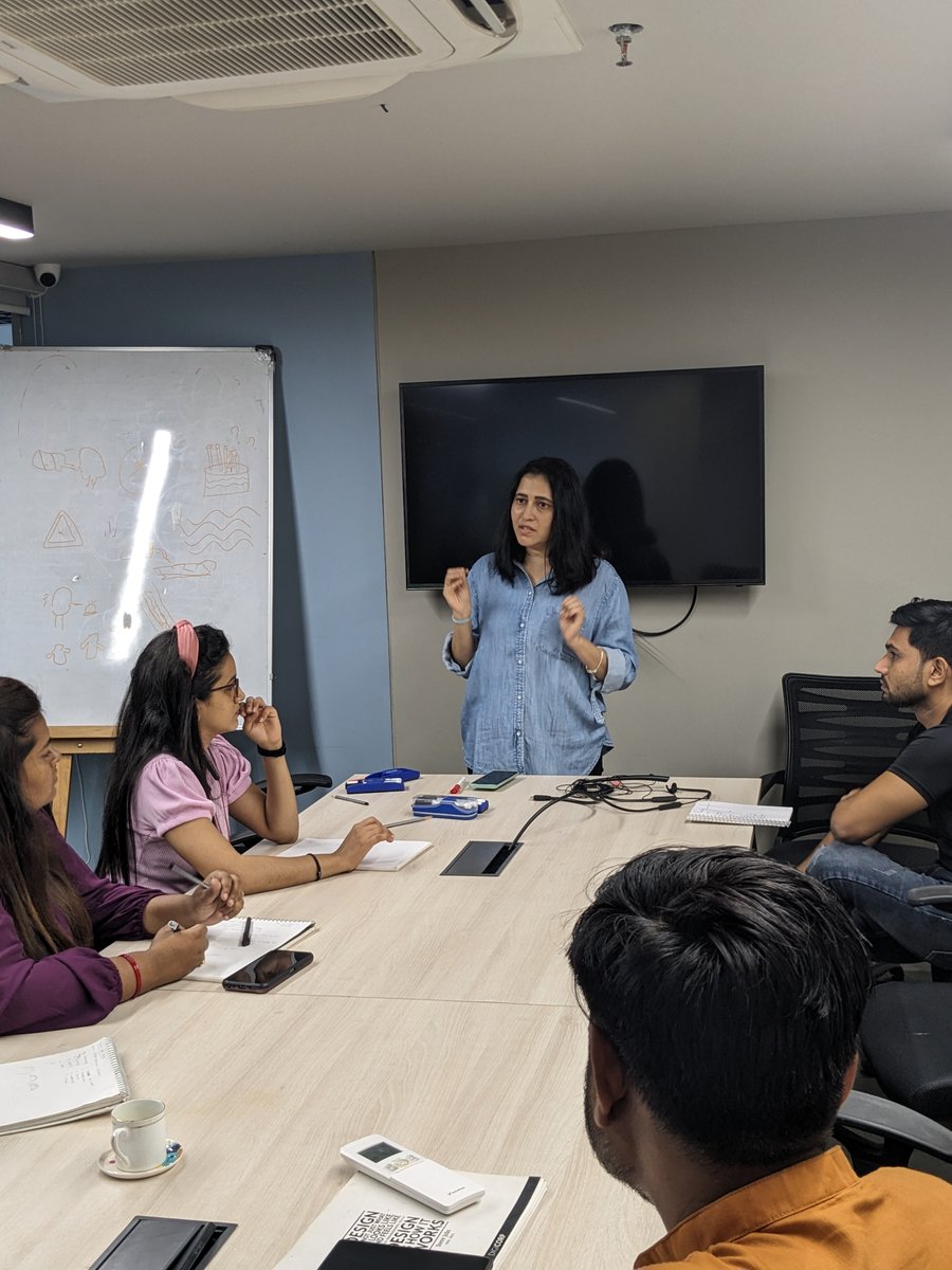 digicorp's tweet image. At Digicorp, we organize workout sessions for our full-stack design team on alternate days..

The aim of these sessions is to foster creativity, enable better collaboration, and nurture team’s problem-solving skills.

#designteam #creativity #teamexercise #UIUX
#DesignWorkouts