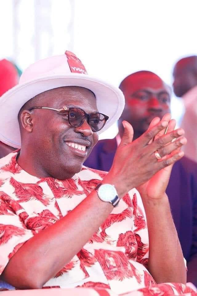 WomenConverge's tweet image. Amongst his colleagues, Gov. Siminalayi Fubara is the first to Flagg-off a landmark project in less than 50days in office… need I say more? SIM will Suprise the world.  
#PHringRoad #TheWorkingSIM #SIMcares