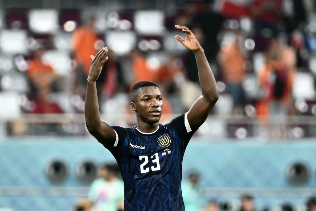 Understand Chelsea will improve their bid for Moisés Caicedo this week, as revealed yesterday 🇪🇨 

It's not about official bids as Chelsea-Brighton are discussing directly club to club; but proposal will be improved, more than £70m fixed.

Chelsea hope to get it done this week.