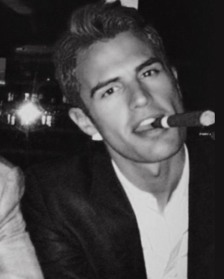 I do #openfollow for western rp