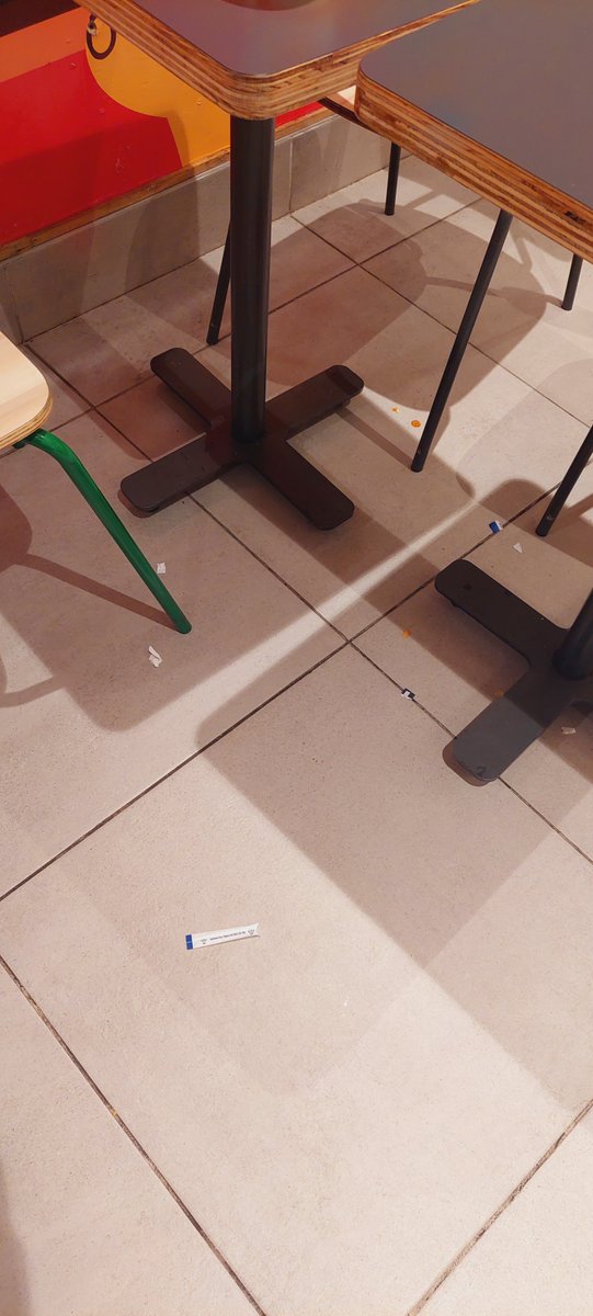 MelKen44's tweet photo. @BurgerKingZA Totally disgusted by the filthiness at the Canal Walk store. Staff delivered food to orders placed after ours.  Took 20mins to get my order.  Tables were filthy. https://t.co/BswaXp6XLi