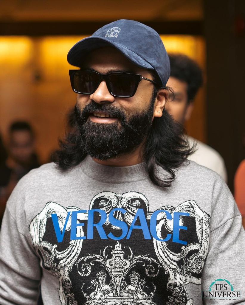 TalksOfCinema's tweet photo. Super Stylish pics of Atman #SilambarasanTR from Malaysia π²πΎ, where he rocked #HighOnU1Concert recently..#Silambarasan #ActorSilambarasan #SilambarasanActor #STR #ActorSTR #STRActor
His performance was the talk of the town!
@SilambarasanTR_
@prosathish https://t.co/kSjG0Z3KgN