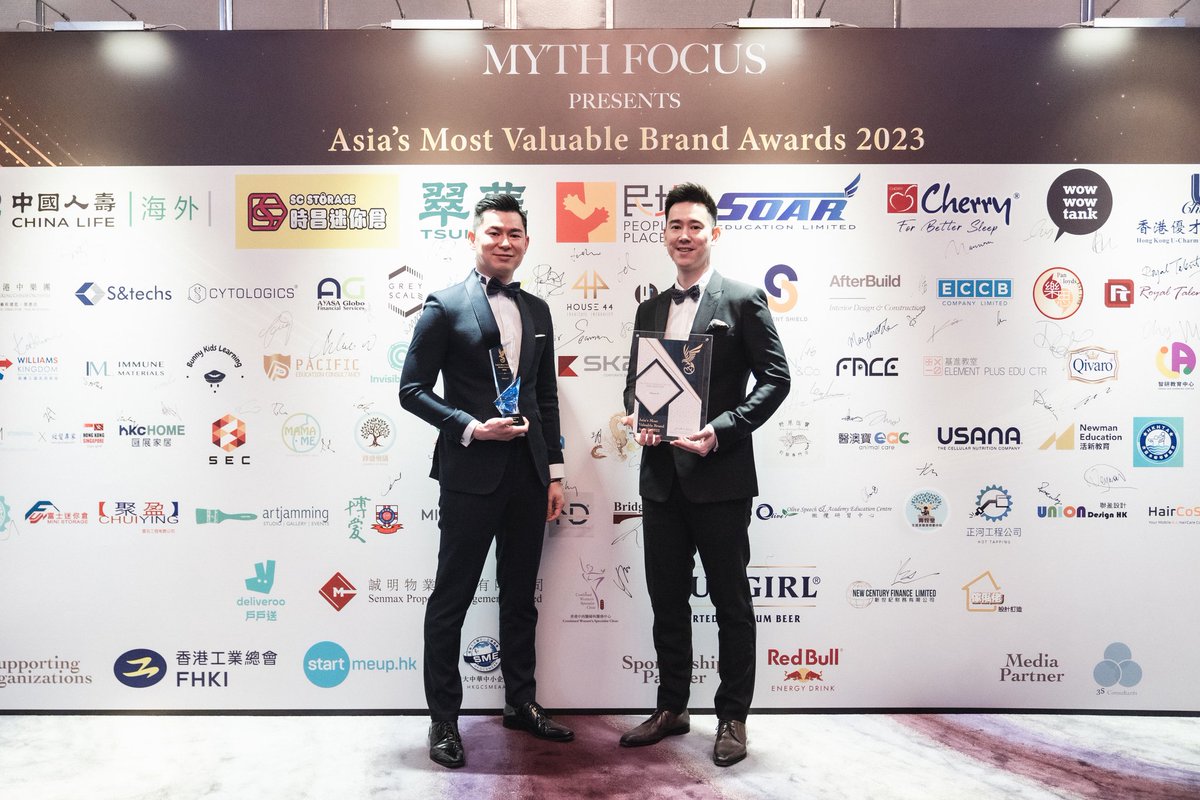 House44_io's tweet photo. Highlights of Asia’s Most Valuable Awards 2023, and the moment House 44 won “Asia’s Best Community of the Year”. 🏆
#house44 #asiasmostvaluablebrandsawards2023 #amvb #clubofthefuture #awards #winner #justthebeginning #bestcommunity https://t.co/NMZNSGeTuc