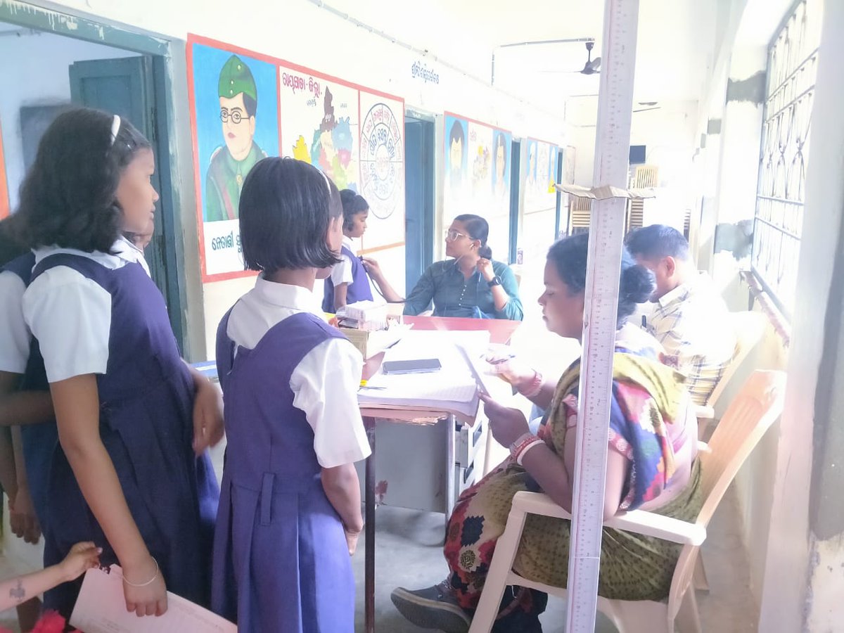 sevacomplex's tweet photo. Health check-up to the students of Seva Samaj Educational Complex Jabarguda by CHC Padmapur
@TribalAffairsIn 
@scstdevdept 
@DM_Rayagada https://t.co/vRkk2d9FrI