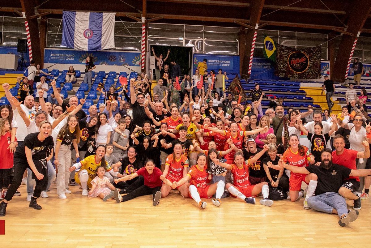 lmcortes14's tweet photo. Come a casa 🟡🔴

🔜 Anche per la prossima stagione sarò una giocatrice del TikiTaka Francavilla

🛞 Si continua a sognare… 

📸 @linealaterale @antonio_d_avanzo @francescozack @effe_photography @AGS_Magazine grazie per registrare i momenti speciali nel #futsal https://t.co/B6zLxUKHT1