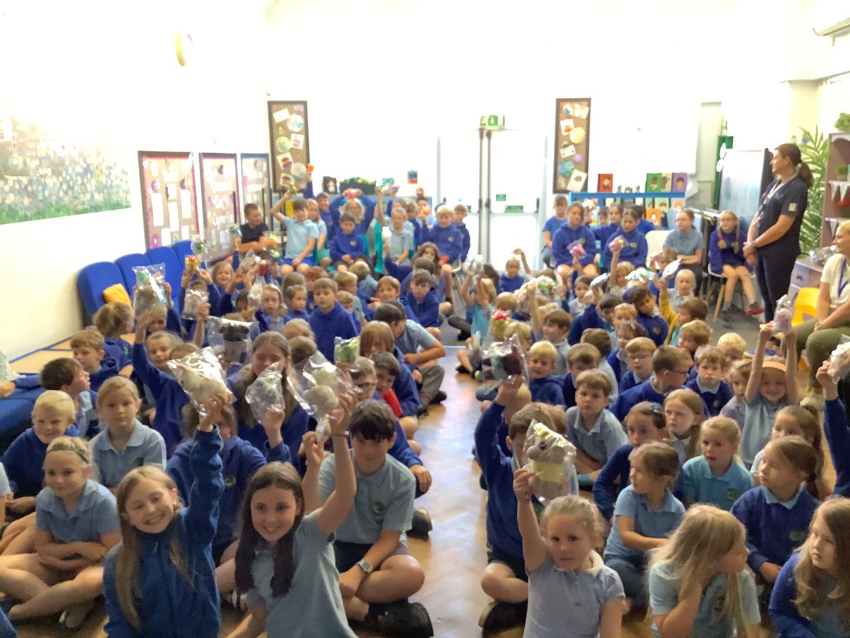 llanrhidianp's tweet photo. Da iawn to the yearly attendance winners! Well done and remember everyday and every moment in school counts. π
π₯π₯π#LlanAtt #LlanCom #LlanGM #LlanNum https://t.co/kD8OKPyK8m