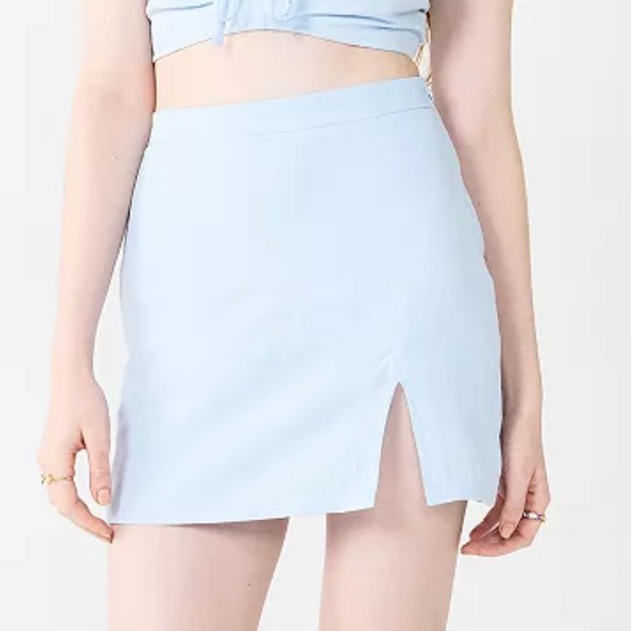 KPoshing's tweet image. So good I had to share! Check out all the items I'm loving on @Poshmarkapp from @HeavenClothes #poshmark #fashion #style #shopmycloset #speechless #adidas: posh.mk/bnQYeHkfvBb