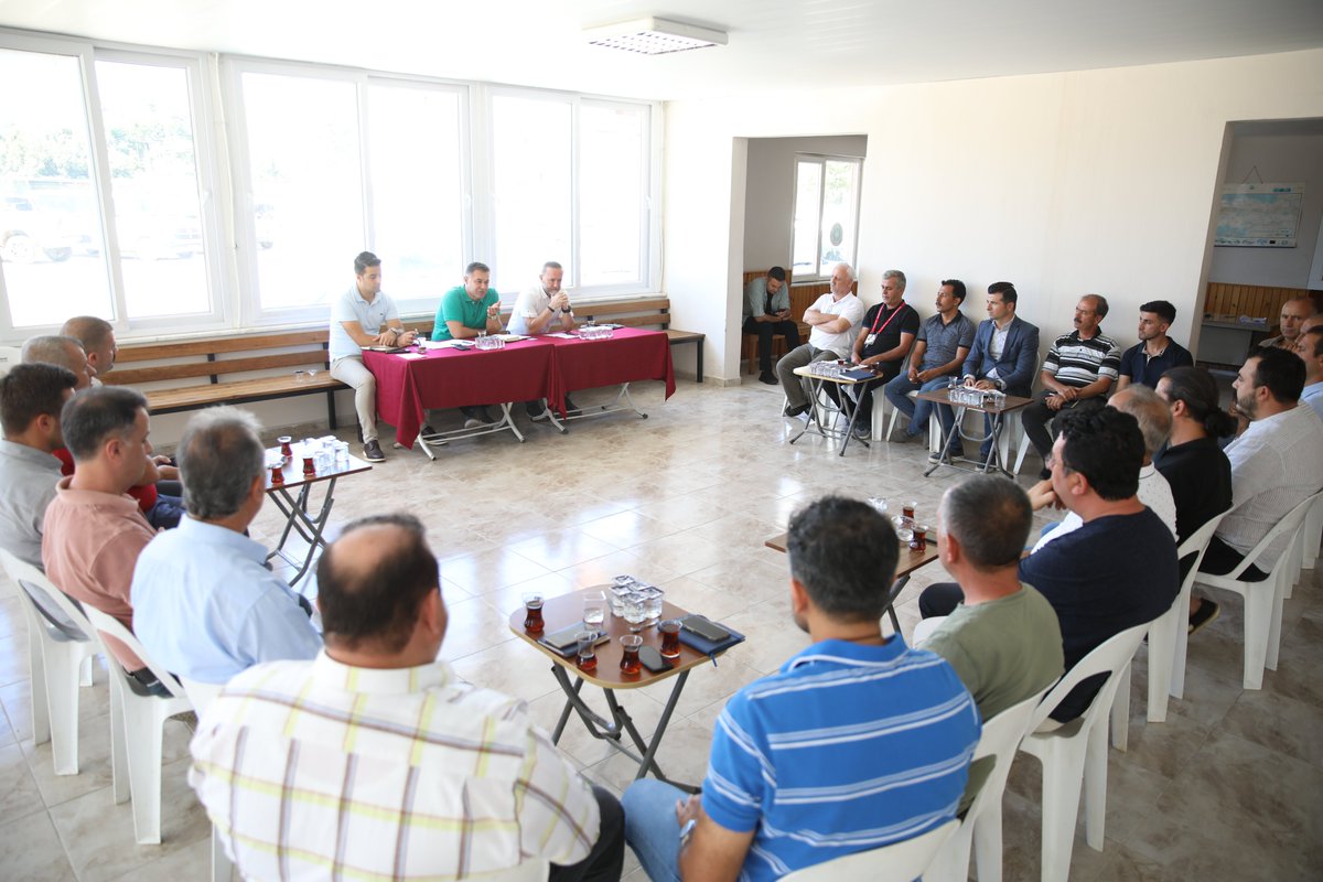 AdemMuratYucel's tweet photo. Fen İşleri Müdürlüğü'müzde doğu, batı ve merkez şantiyelerimizde görevli çavuşlarımızla bir araya gelerek değerlendirme toplantısı gerçekleştirdik.

Alanya'mıza hizmetin en hızlı ve en kalitelisini sunmak adına üretmeye ve çalışmaya devam edeceğiz. https://t.co/v0EiSnazTL