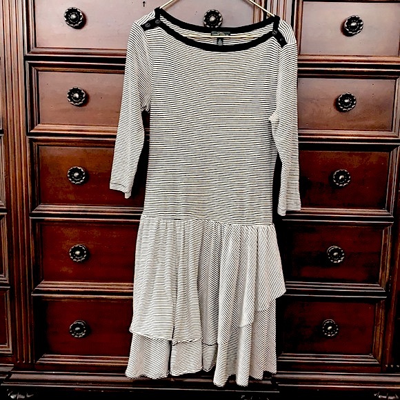 PKStuff's tweet image. So good I had to share! Check out all the items I'm loving on @Poshmarkapp #poshmark #fashion #style #shopmycloset #ralphlauren #bananarepublic: posh.mk/ID17pstfvBb