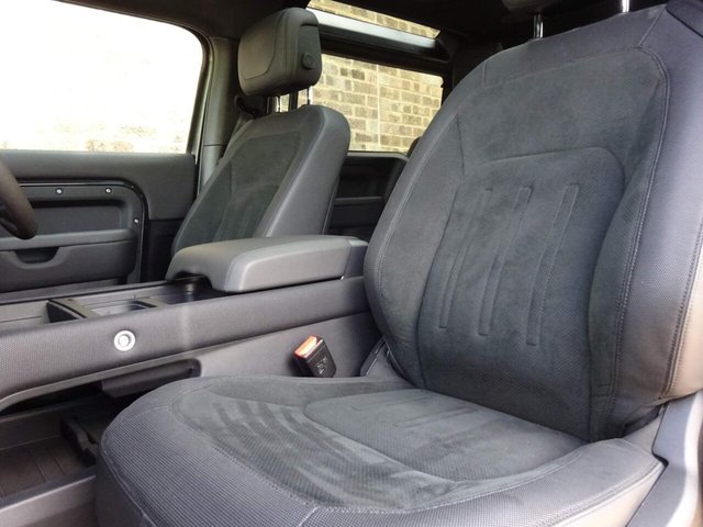 EscSales's tweet image. Land Rover Defender £100,000
2022 LAND ROVER DEFENDER 5.0L V8 3D AUTO 518 BHP
ULEZ Compliant, Pan Roof, SATNAV &amp;amp; VATQualifing
Contact Info in BIO
Additional Info:
ebbsfleetspecialistcars.co.uk/used-land-rove…
#usedcars #usedcarsforsale #carsales #cardealer #cars  #forsale #landrover #landroverdefender