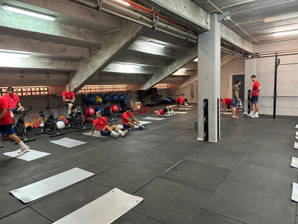 Algecirascf_ENG's tweet photo. ➡️We're starting! ⚽️🙌🏻
Season 23/24 begins!🔴⚪️

#preseasonACF #thisisacf #madetowin #wearegrowingtogether https://t.co/HcOFtilH8O