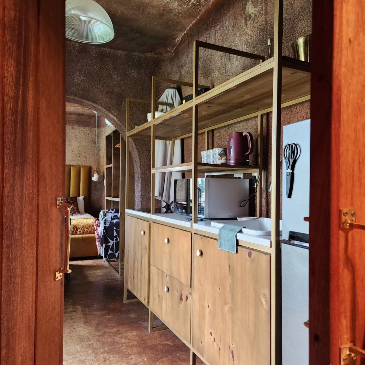 5starstories's tweet photo. How cool is this? A room inside a wine vat?

These old concrete wine tanks have been converted into a luxury winelands escape at Le Héritage in Paarl. The perfect wine lovers retreat 🍷 🥂 🍷 

#winelands #capewinelands #Capetown #paarl #uniqueaccommodation #secretsouthafrica https://t.co/fjaozJOL5I