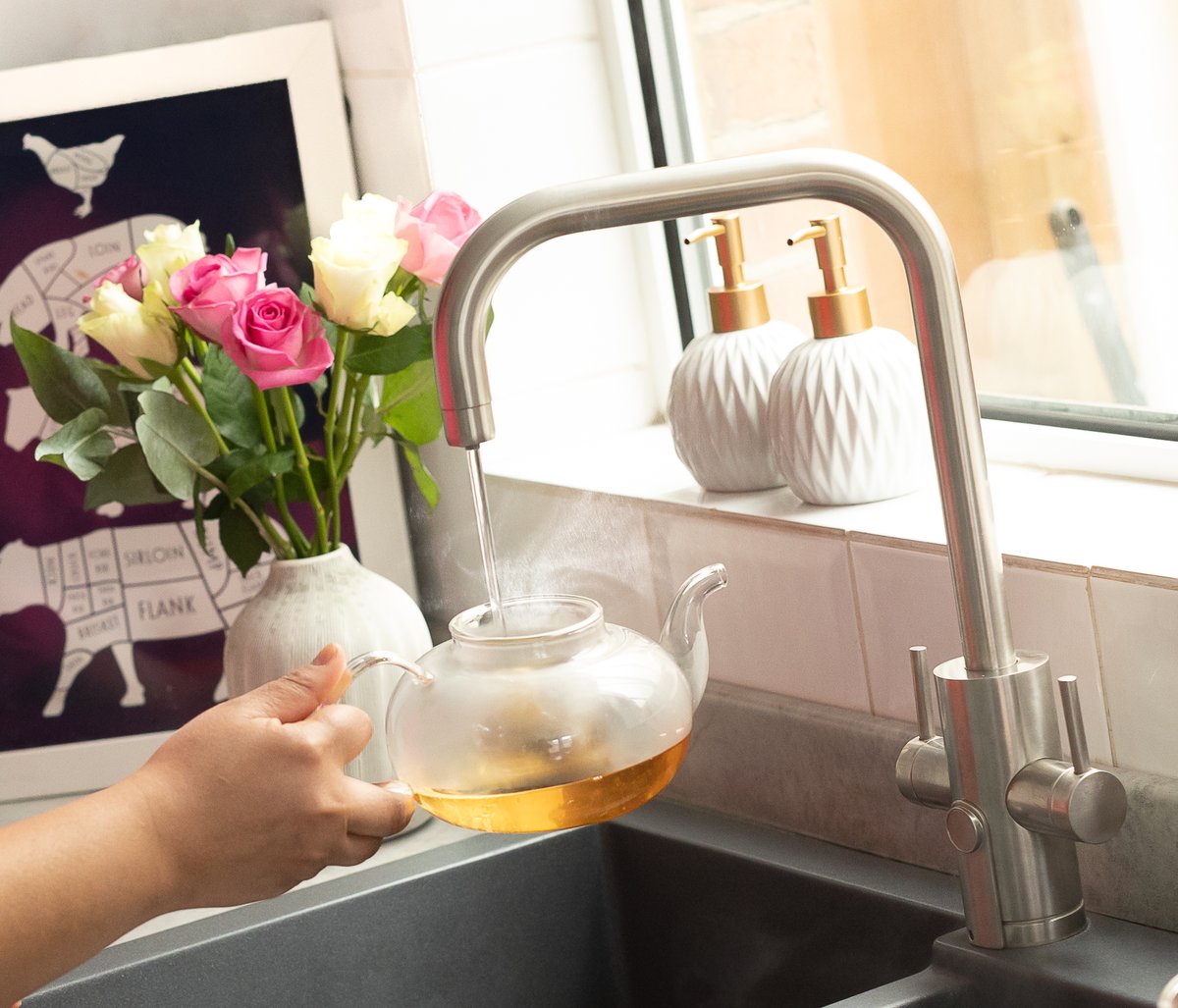 abodehome's tweet photo. Our work with @shelinacooks continues to raise awareness on having a #Pronteau hot water tap, making it easy to prep, cook, eat and hydrate at home 🏡 

Be kinder to yourself and the planet with #Pronteau 🌍 https://t.co/fnXbDqw3fH 

#CookwithPronteau #CookwithShelina #Abode https://t.co/DEh95Ne0GH