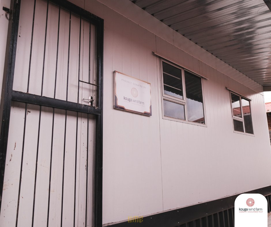 kwftrust's tweet image. #ProjectHandover
Having committed R6.2m in 2 phases, the Trust has retrofitted 301 toilets in 7 beneficiary community schools. 

This initiative is providing #employment and restoring dignity to learners through clean, functional facilities that save about 150,000L of water daily