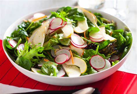 trifitjourney's tweet image. 🥦 Elevate your meals with the vibrant goodness of a big green salad! 

🌿 Discover the joy of nourishing your body and fuelling it with wholesome ingredients. 🌱 

#NourishYourBody #FuelWithGoodness #GreenSaladLove