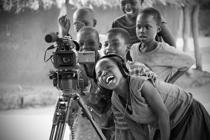 siphotngubo's tweet photo. Our Training offers kids great opportunities to be the next generation of great filmmakers, content creators, visual storytellers in all aspects of the industry including, editing, screenwriting, directing, producing and so on.
#JubJub #Ladyzamar #After30 #ANCSG #Zuma #AskAMan https://t.co/O5BTxm31wZ