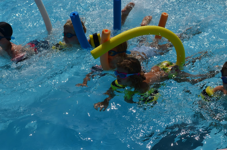 CURSOS INTENSIVOS DE NATACIÓN
Durante los meses de Julio y agosto realizamos Cursos  de Natación en la Piscina de San Diego y en La Solana
Mas Información: cncoruna.com/cursos-de-nata…  Tel: 647368226
Incluido en el programa de Deporte Solidario e inclusivo de la Fundación Emalcsa