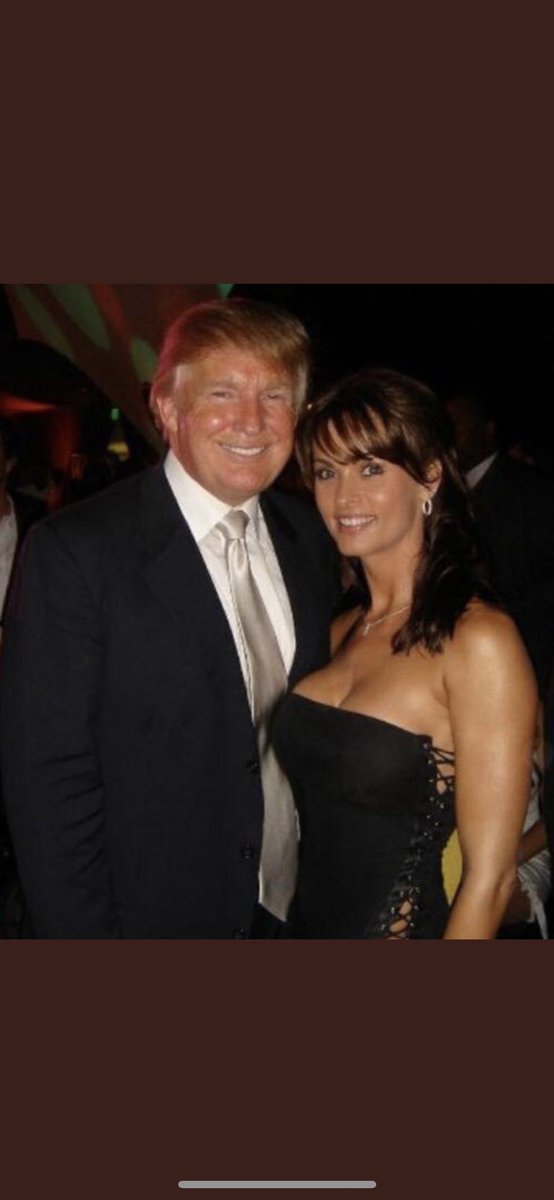 Donald Trump didn’t tell his side piece Karen McDougal that she reminded him of his wife. He told her that she reminded him of his daughter. Donald Trump is a pervert. 
#TrumpthePervert https://t.co/NnQCKDa6e8