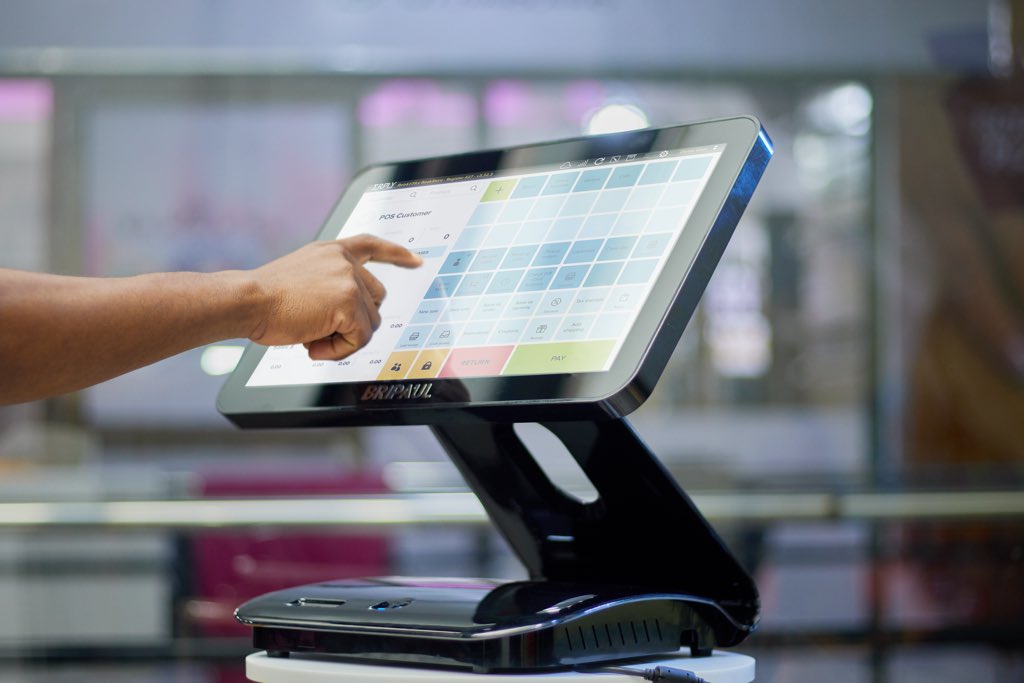 bripaulofficial's tweet photo. BRIPAUL-QW1 POS Machine.
Touch Screen: 15.6-inch
VFD: 2*20 for item and amount display
CPU: J1900/Core i3/Core i5
RAM: 2GB/4GB/8GB/16GB
SSD: 32GB/64GB/128GB/256GB/512GB
OS: Windows/Android
Color: Black/Rose Gold
#BRIPAUL #POS #MACHINE https://t.co/plkjRNeoUP