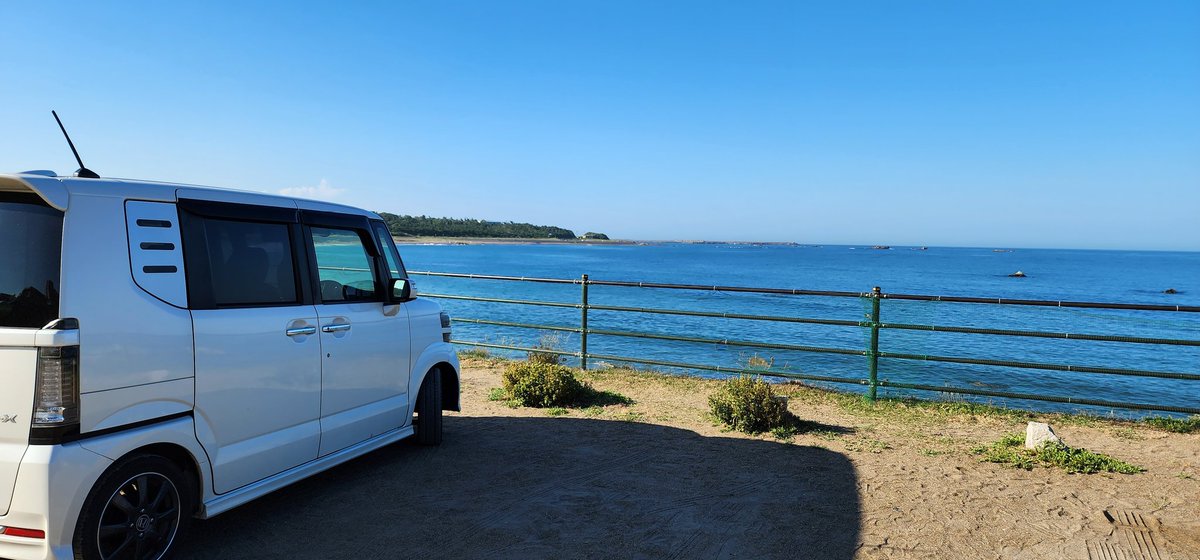 Manami_ModuloX's tweet image. #ModuloX10th
#ModuloX晒せ
#海の日
今日は海の日🌊といぅことで、
海🌊が見えるスポットにて📷️