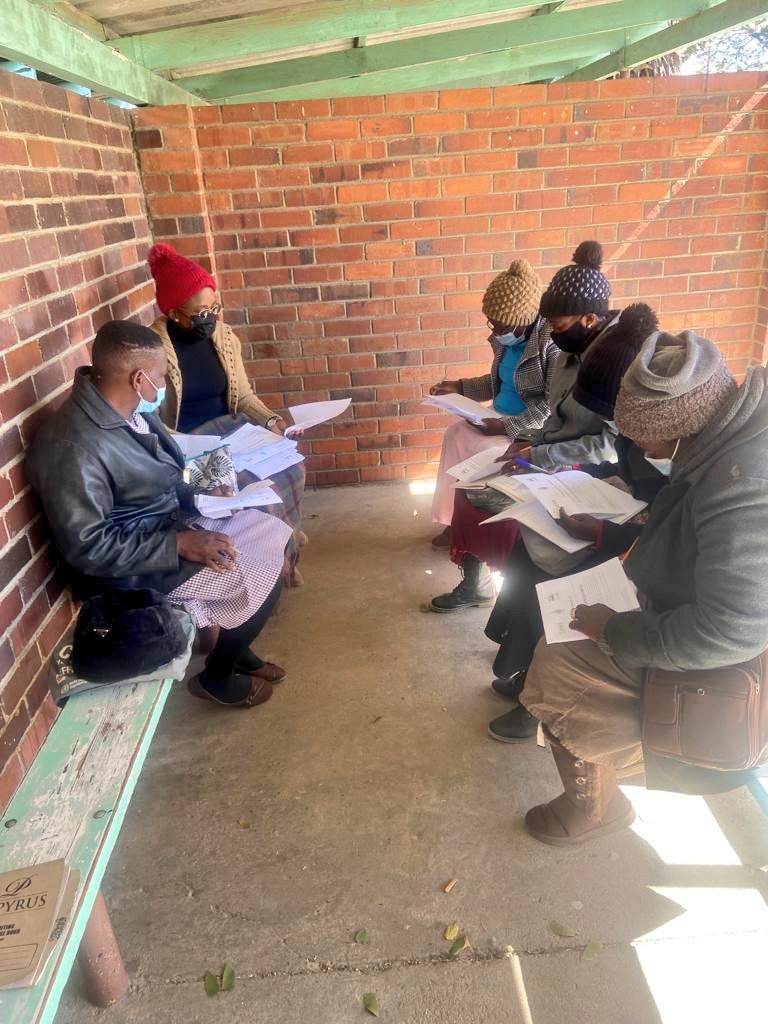 friendshipbench's tweet photo. Last week, Bulawayo Implementation Team met with grandmothers at 11 primary care clinics to capacitate them with skills and tools to establish #CircleKubatanaTose (CKT) groups ⭐️
CKT #PeerSupportGroups provide continued healing and income generating activities for clients 🫶 https://t.co/I4JsUs3osY