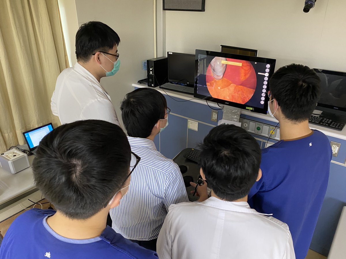 YoungTah1948's tweet photo. Y2們同心協力開了一台LC
#SurgicalScience #LapSim #Laparoscopy #SurgicalSimulation #MedEd #GS #SurgicalTraining #ClinicalSimulation #ClinicalValidation #YTSimulator #永達儀器 #您醫護教育的好朋友 #醫學模擬器 #擬真 #外科教育 #模擬醫學 #醫學教育 #教學部 #臨床技能中心 #OSCE #住院醫師 https://t.co/T3P3obtDxr