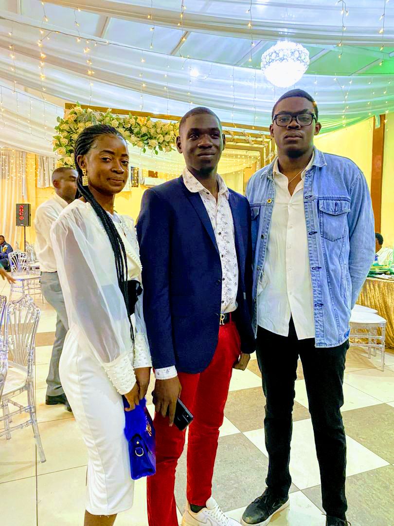 cedrickbajika33's tweet image. Au mariage