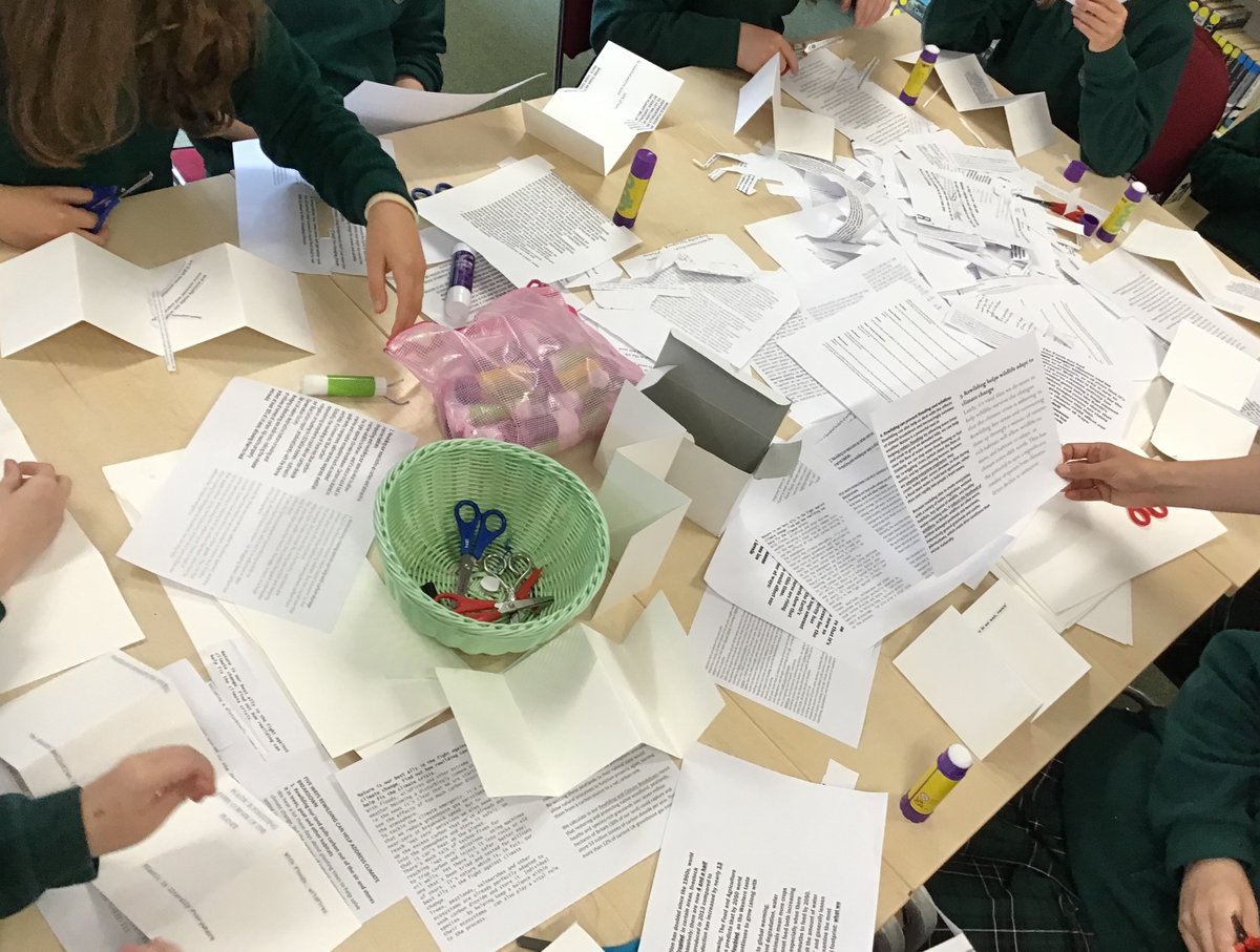 QES English & Library tweet media