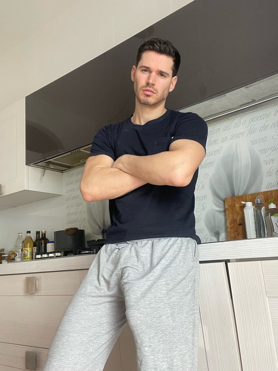 Doctor Marcrose on Twitter: "RT if you need a top like this🍆 #fitness http://onlyfans/marcrose"