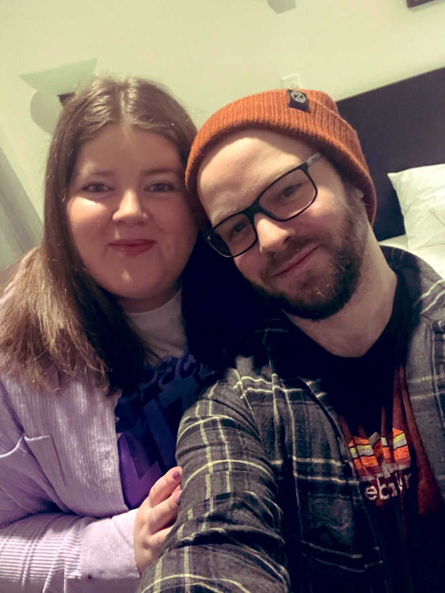 Marnee (@8bitmarnee) on Twitter photo Somebody come get this man, I think he got lost in my DM’s <a href="/8bitElliott/">8BitElliott</a> #lizzo #specialtour #aboutdamntime Somebody come get this man, I think he got lost in my DM’s <a href="/8bitElliott/">8BitElliott</a> #lizzo #specialtour #aboutdamntime