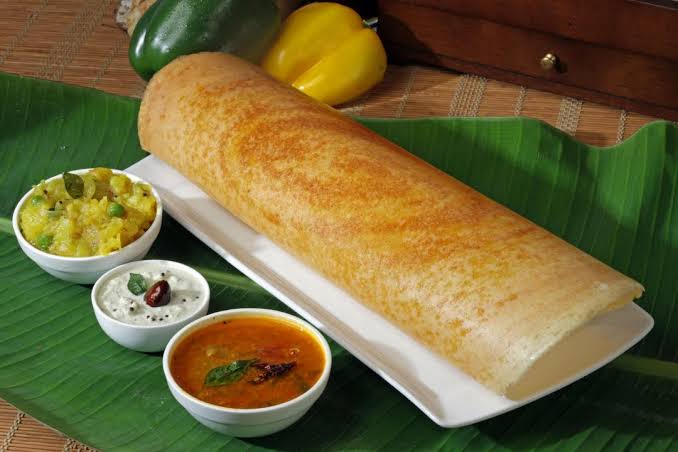 IamKishorBhat's tweet photo. Time to make a thread of authentic 'Must Try' dishes from Karnataka especially after one 'influencer' gave very wrong representation few days back. Pics are taken from the web &amp; thanks to relevant owners

1. Masala Dosae https://t.co/Nfz1RdGdwf