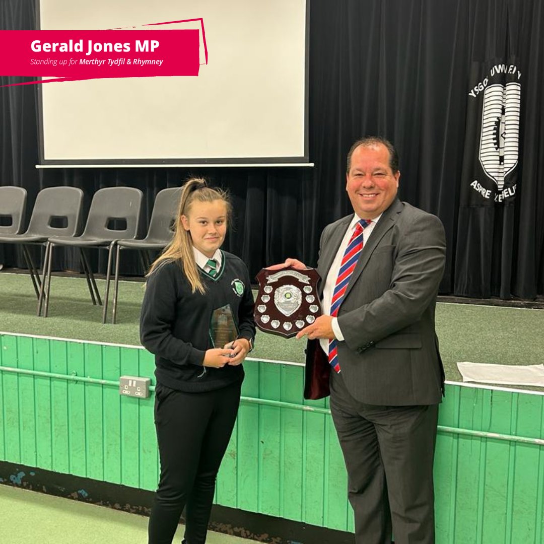 Fantastic to join <a href="/1Penydre/">Pen y Dre High School</a> assembly this morning to present the Community Engagement Award to Milly Hicks.

Milly has given a lot of her time to <a href="/MerthyrVH/">Merthyr Valleys Homes</a> youth. From volunteering on their fit &amp; fed programme to helping in community clean ups Milly has supported so many.