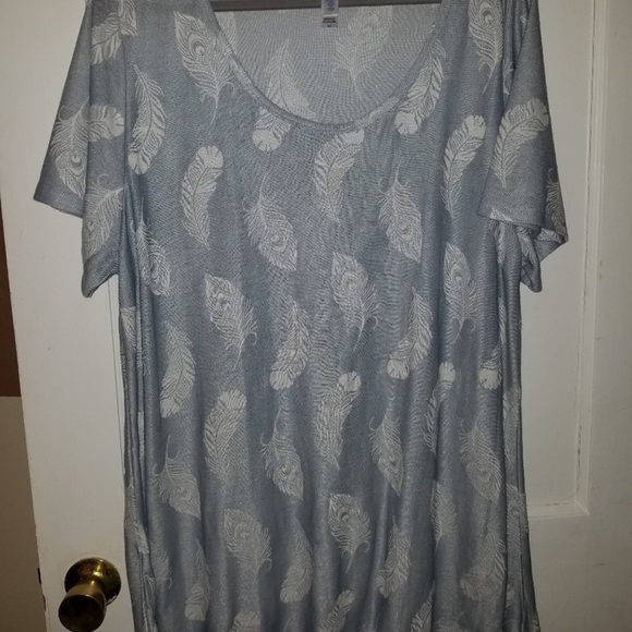 willowsfinds's tweet photo. So good I had to share! Check out all the items I'm loving on @Poshmarkapp #poshmark #fashion #style #shopmycloset #freepeople #lularoe: https://t.co/o5nCZ70jrL https://t.co/2OH8U78iF0