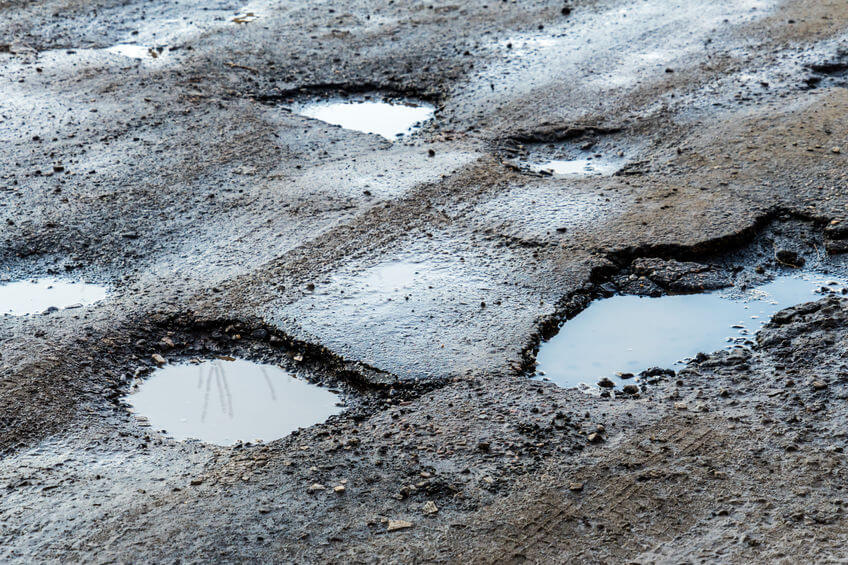 ValChoice's tweet photo. The freezing and thawing of winter transitioning to spring is hard on roads. This is the time of year that potholes form. Learn More https://t.co/MT5M7VEqyJ #financialplanning #financialfreedom https://t.co/4Lpz04HkqY