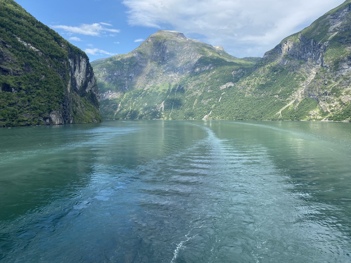 nnmd73's tweet photo. Geiranger Fjord #Costa #Nor https://t.co/kFWeG7kRec