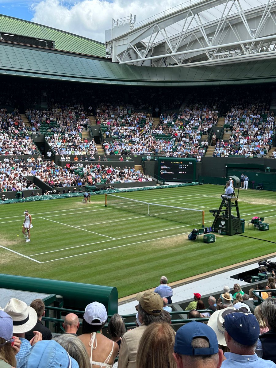 It was fantastic to meet with some of our customers at #Wimbledon last week as we compared the fastest serve from this year’s tournament (currently standing at 141mph) to the way in which we serve our customers to get them #fastertothefuture!

#Connectivity #Tennis #Expereo