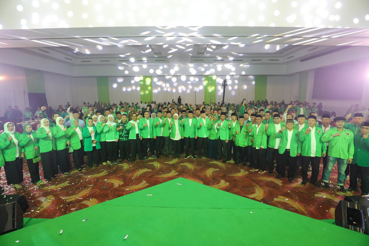DPP_PPP's tweet photo. Plt Ketua Umum PPP Muhamad Mardiono melantik pengurus sekaligus membuka Mukerwil II Dewan Pimpinan Wilayah (DPW) PPP Sultra di Hotel Claro, Kendari, Sulawesi Tenggara (Sultra)

#PPPMenang https://t.co/g5XZoxWQDU