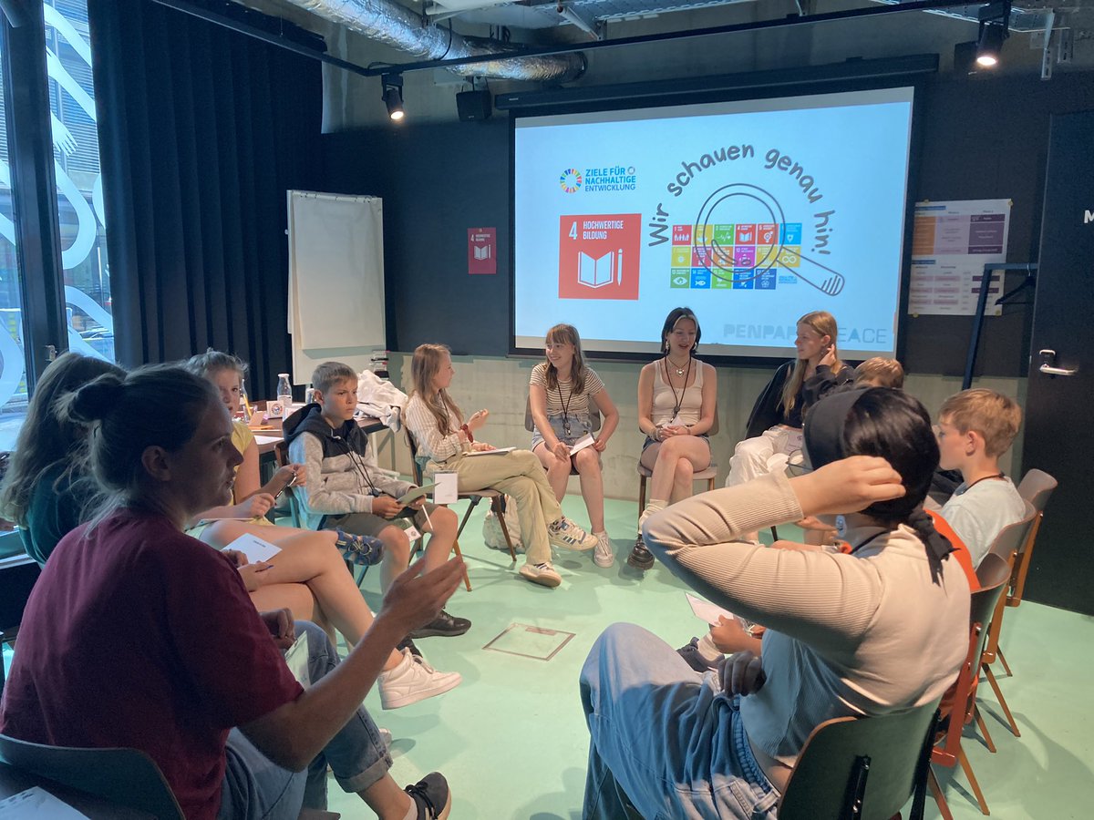 First day of #BegaSummerSchool at #SocialHubBerlin. 🥳 Students from primary school join one week of #Hackathon to develop their own creative ideas for implementing the 17 #SDGs <a href="/helliwood/">Helliwood</a> <a href="/SenBJF/">Senatsverwaltung für Bildung, Jugend und Familie</a> begabtes-Berlin.de