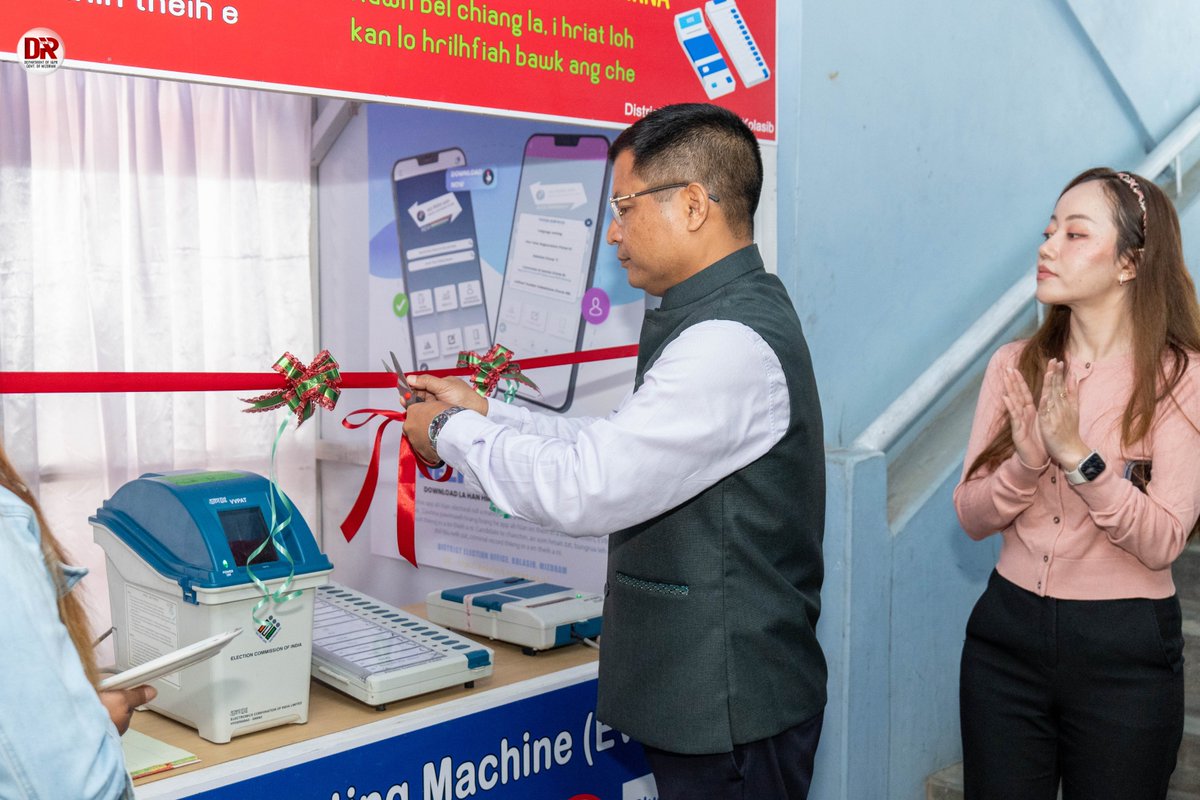 DEO_Kolasib's tweet photo. Inauguration of EVM Demonstration  in preparation of MLA General Election, 2023 .  At DC Office Kolasib  

#ECI #NoVoterTobeleftBehind #iVote4Sure #GoVote https://t.co/IX5kojhGQA