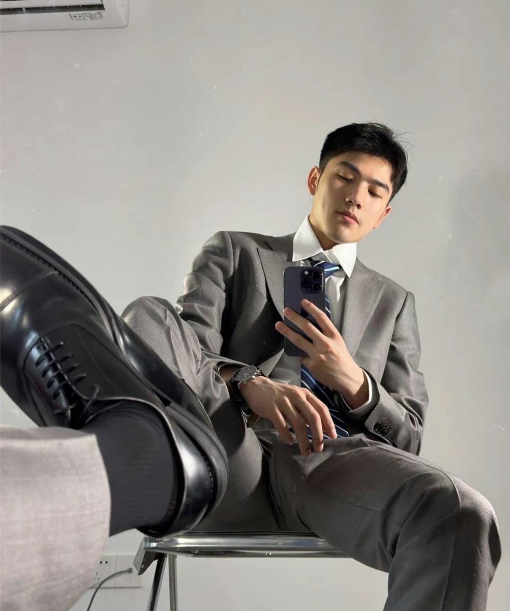 男神传送门 tweet media