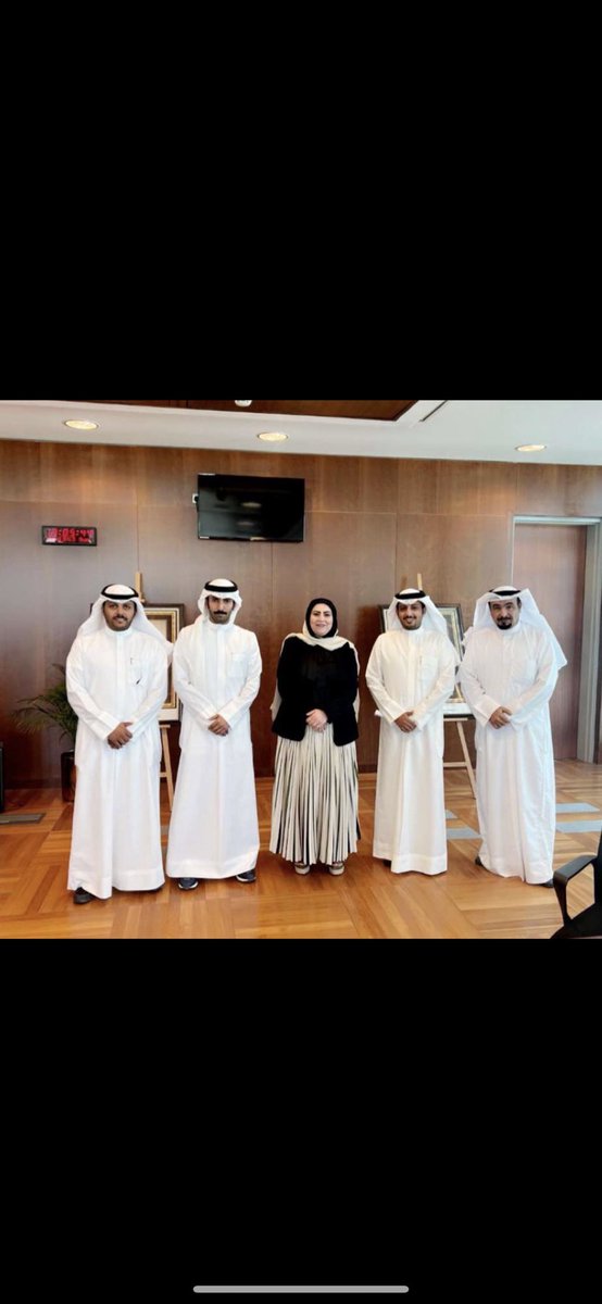 نثمن اهتمام معالي وزيرة الاشغال العامة د. اماني بوقماز ومدير عام الطيران المدني المهندس عماد الجلوي بمطالب العاملين المستحقة بالطيران المدني ونشكرها على حفاوة الاستقبال ونقدر سعيها لحل مظالم الموظفين وانصافهم

#الطيران_المدني 
#نقابة_الطيران_المدني